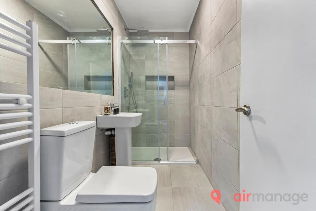 런던 West Kensington 2Bed Flat 아파트 외부 사진